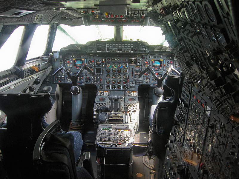 Cockpit of the Concorde