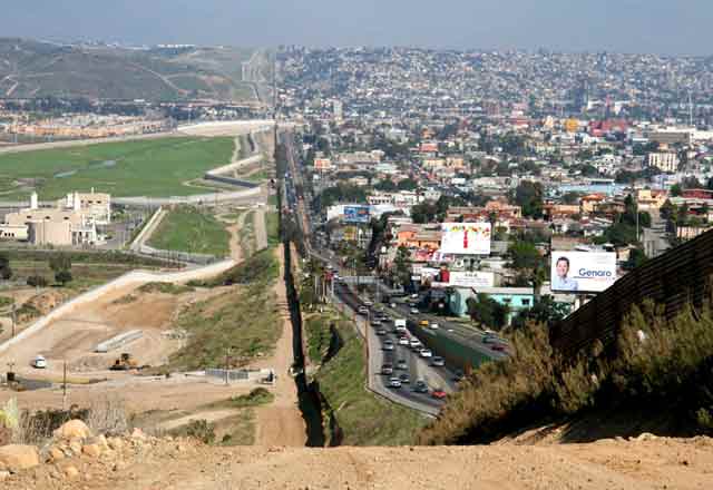 Mexico/US Border Shows San Diego / Tijuana