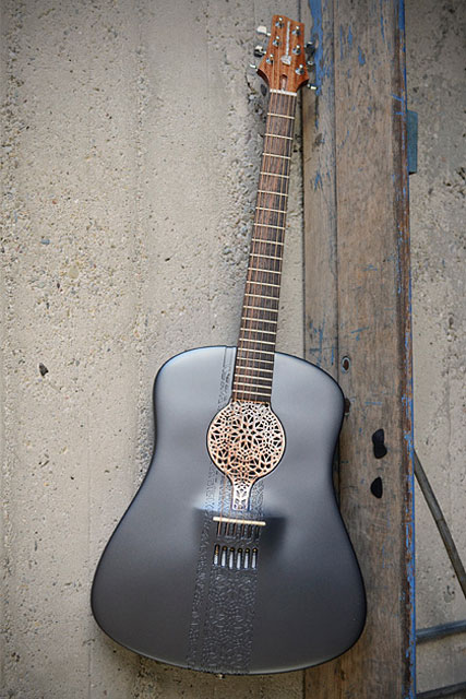 World's First 3D Acoustic Guitar